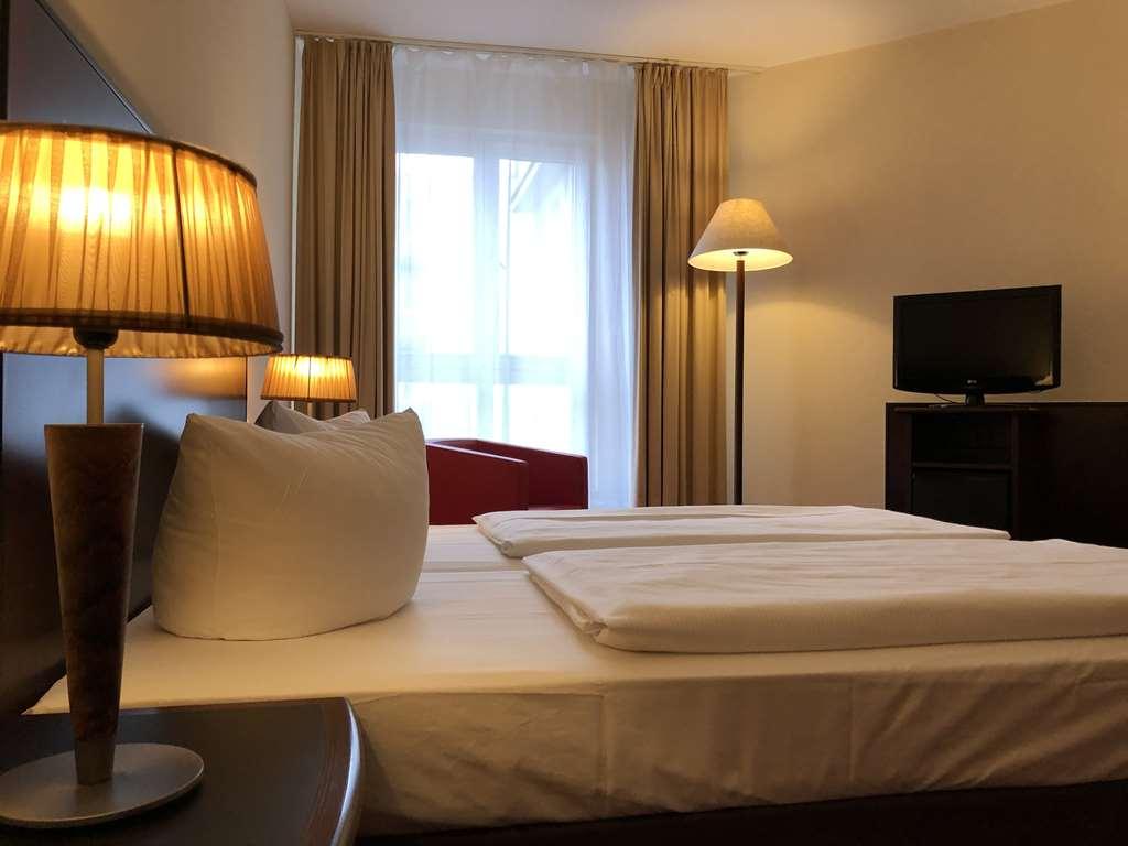 Sorat Hotel Chociebuż Pokój zdjęcie