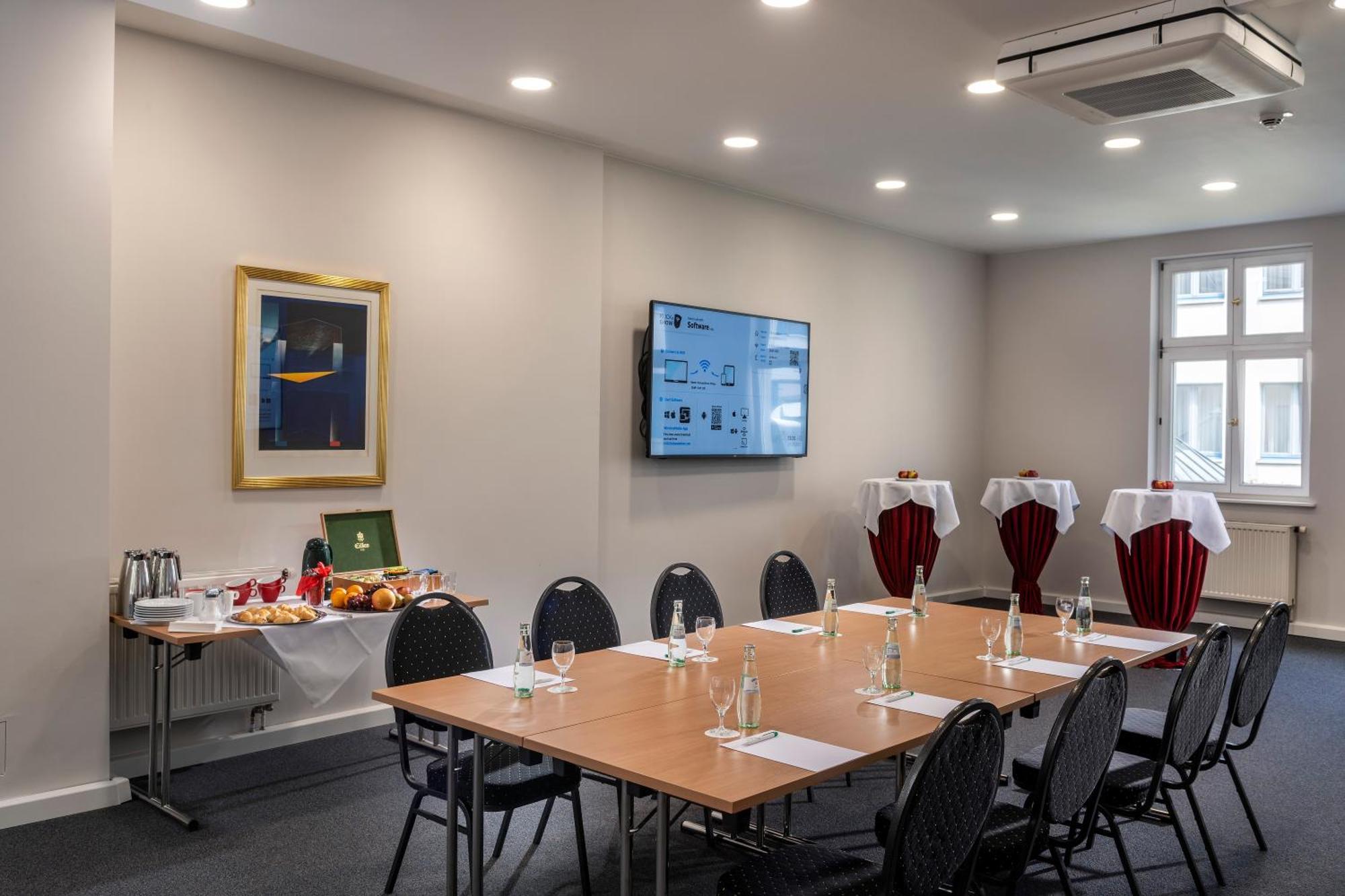 Sorat Hotel Chociebuż Zewnętrze zdjęcie