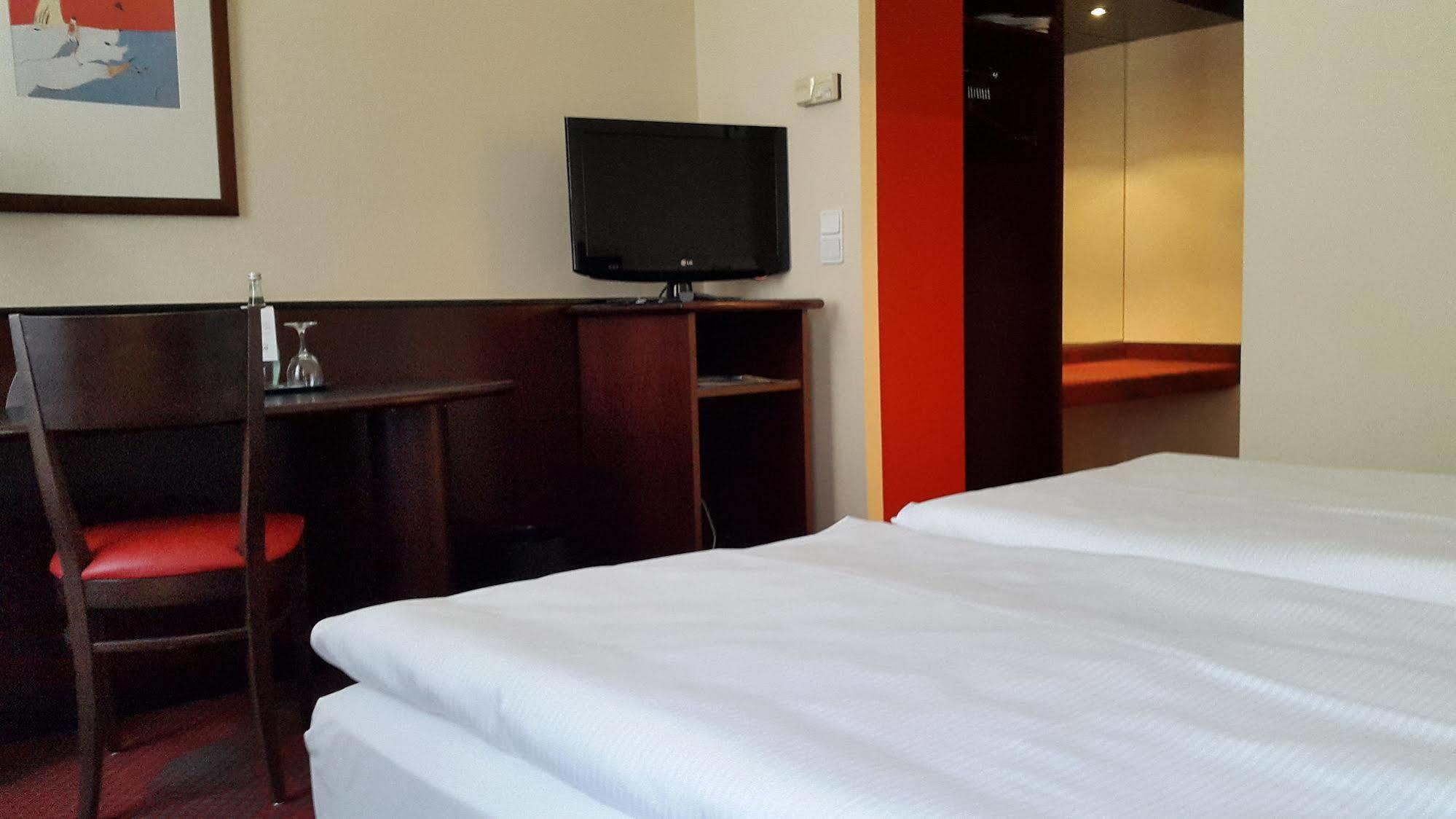 Sorat Hotel Chociebuż Pokój zdjęcie